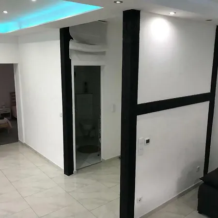 Adel Lägenhet Essen