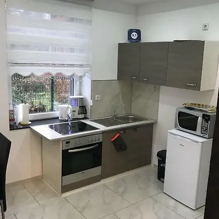 Apartman Adel